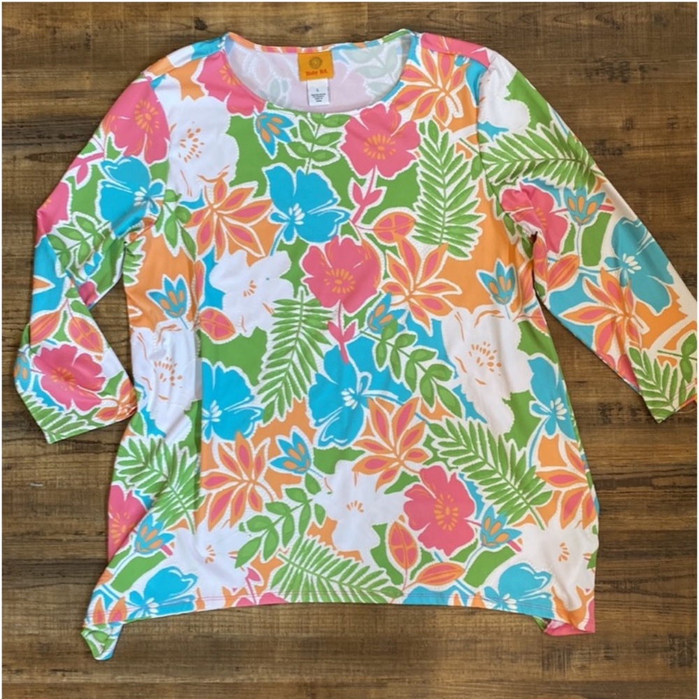Floral Top NWT